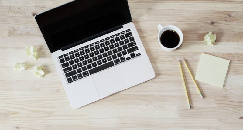 Photo 1 Focused student 2 Organized workspace