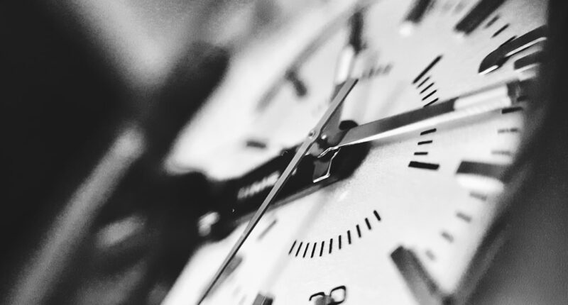 Photo Image: Timer Nouns: Time, Start