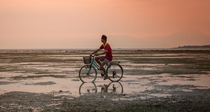 Photo 1 Person 2 Relationship