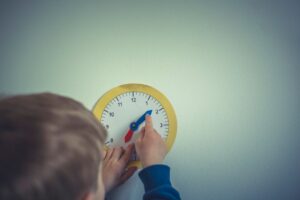 Photo Image: Child playing Nouns: Child, Play