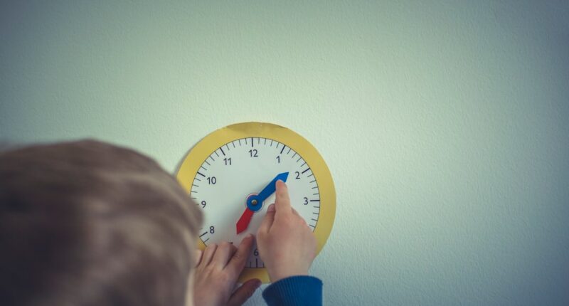 Photo Image: Child playing Nouns: Child, Play