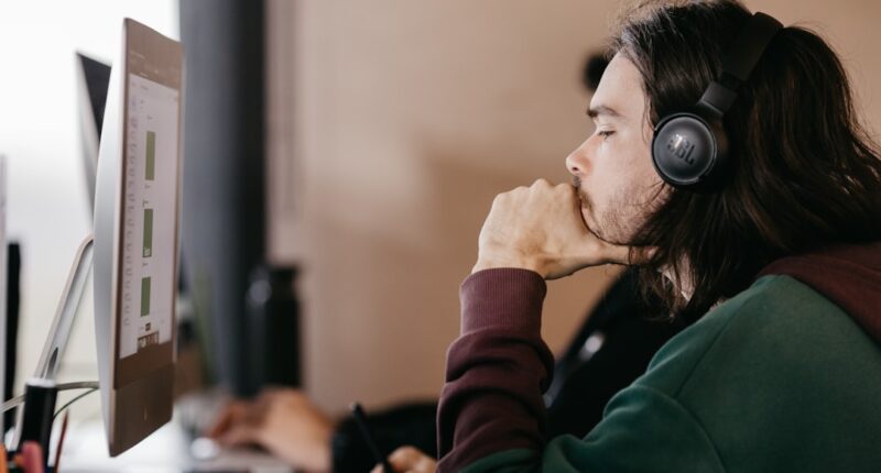 Photo Noise-canceling headphones